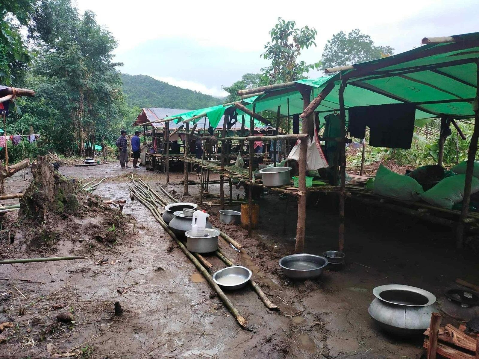 国内避難民の生活 – ミャンマー