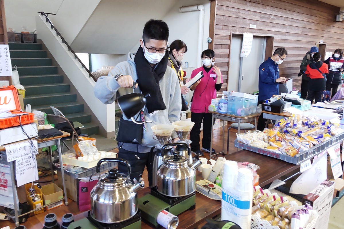 能登地震レポート 能登町 松波中学校で小さなカフェを開きました