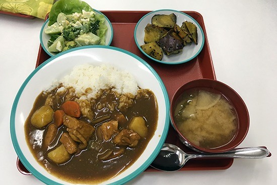 カレーライスが思いのほか人気です