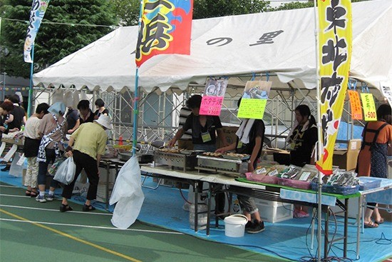 漁業：　十三浜産海産物販促へのご支援
