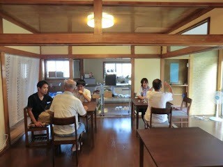 学生ボランティアさんと地域の皆さんの交流