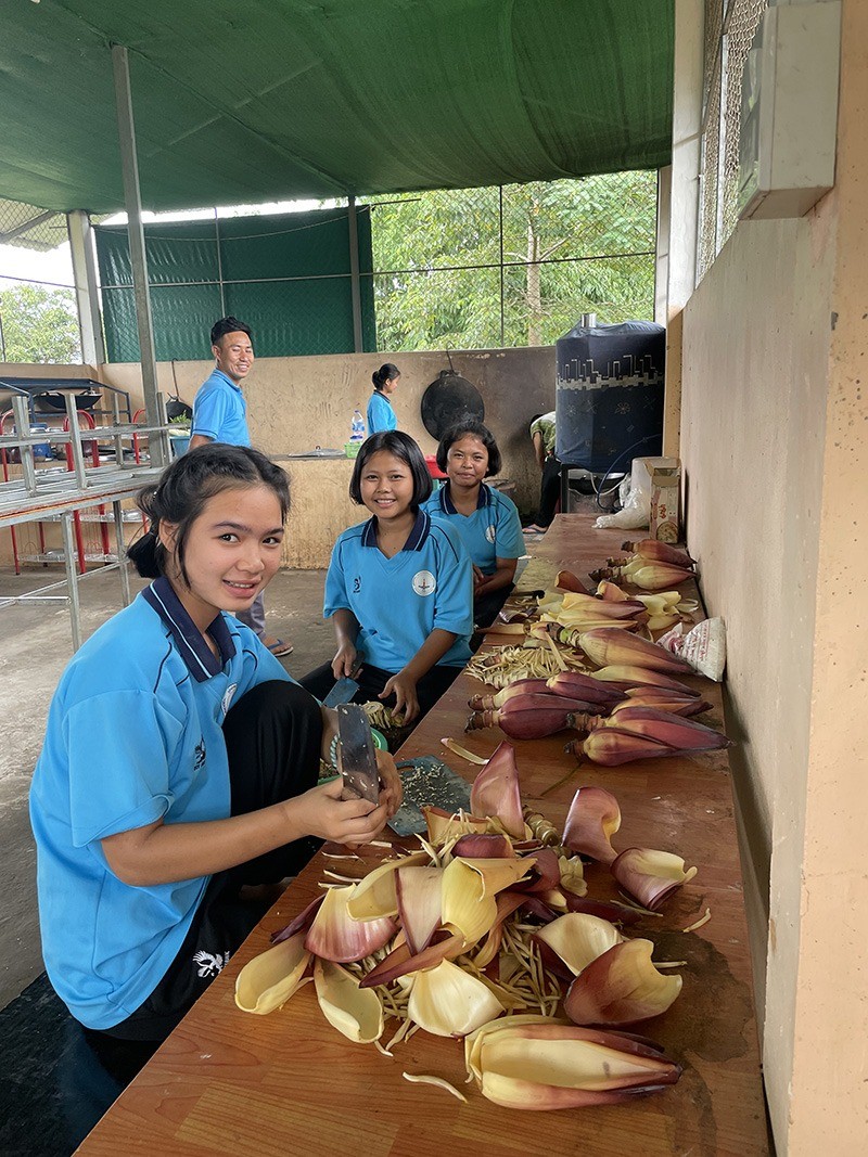 タイ国境出張レポート：子どもたちの笑顔と元気な声があふれる移民学習センター 前編