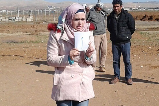 シリア人の子どもたちと一緒に、子どもたちのために