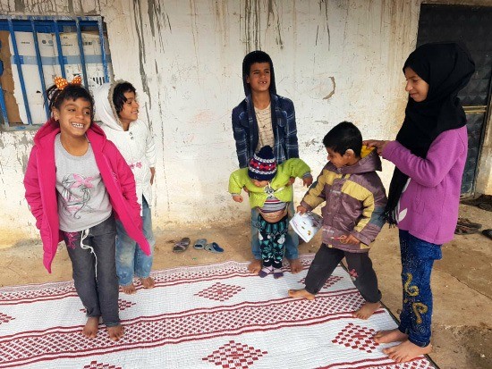 シリア難民の子どもや保護者の希望を育むチャイルドフレンドリースペース活動