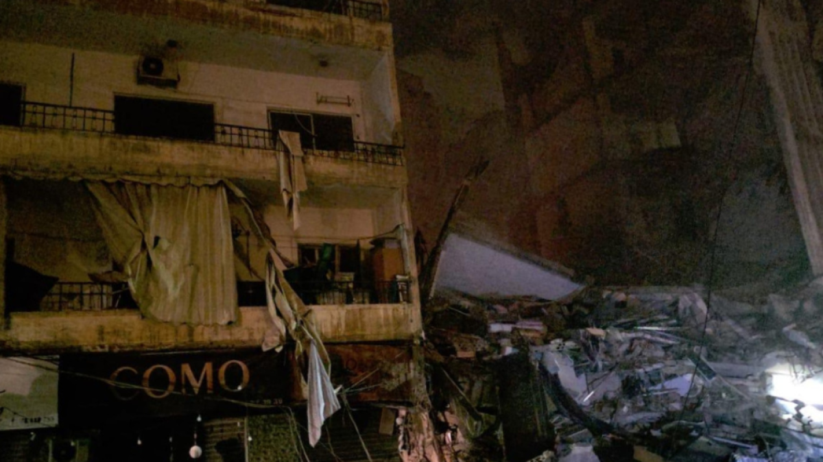 イスラエルによる大規模攻撃で喪に服すレバノン